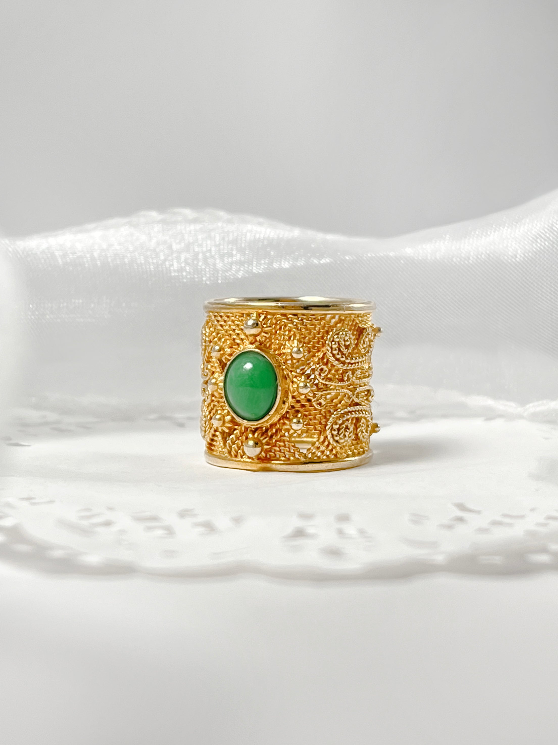 KW Grade A Golden Jewllery Single-core Green Jade Ring